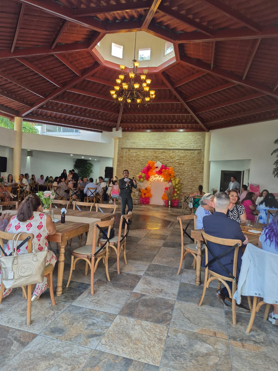 Evento en salón techado Jardín Cuernavaca